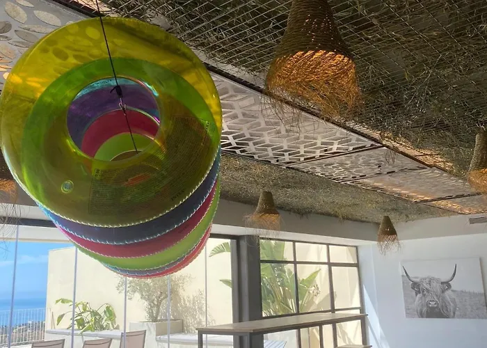 Villa Spacious With Great Views! *